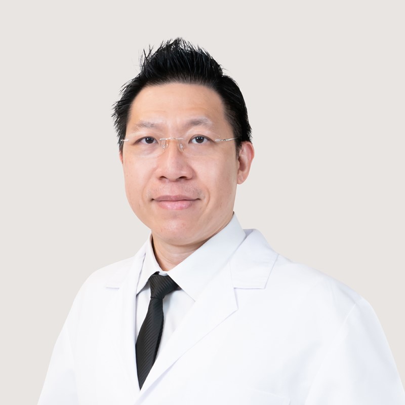 นพ. เตมีธ์  เสถียรราษฎร์